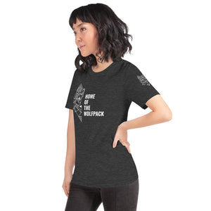 Unisex-T-Shirt Home of the Wolfpack dunkel